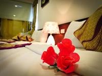 Grand Sunrise Hotel 66/100