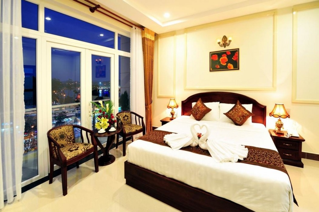 Marguerite Hotel 72/95