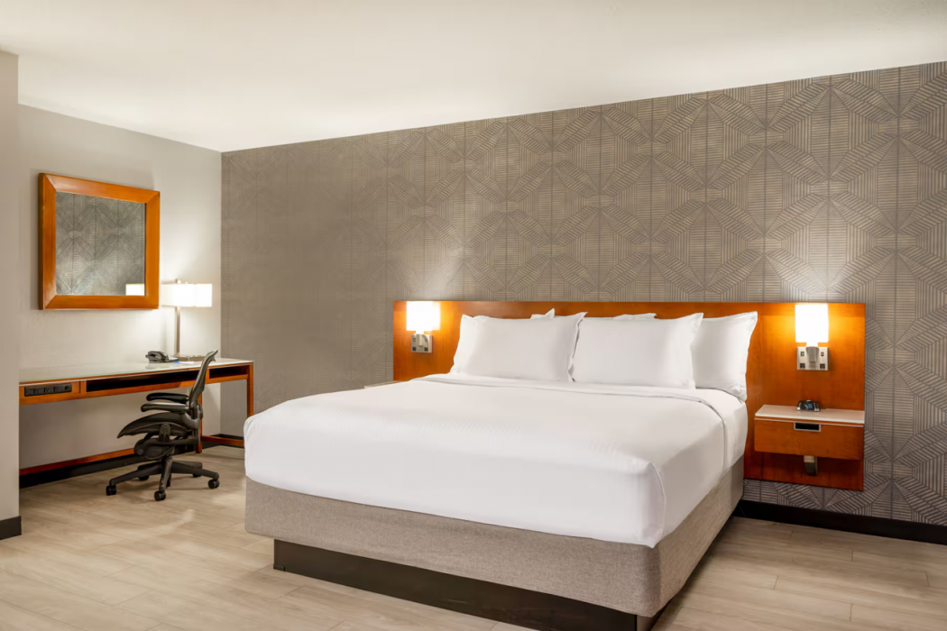Wyndham Indianapolis Airport 14/72
