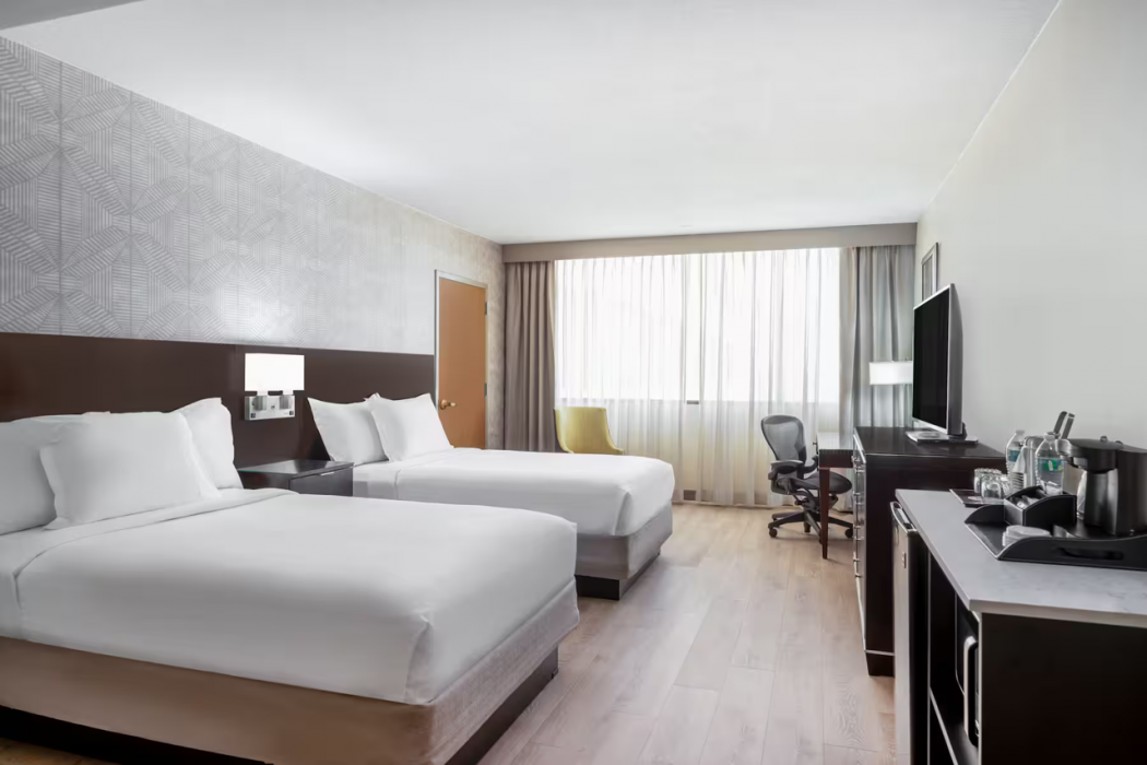 Wyndham Indianapolis Airport 19/72