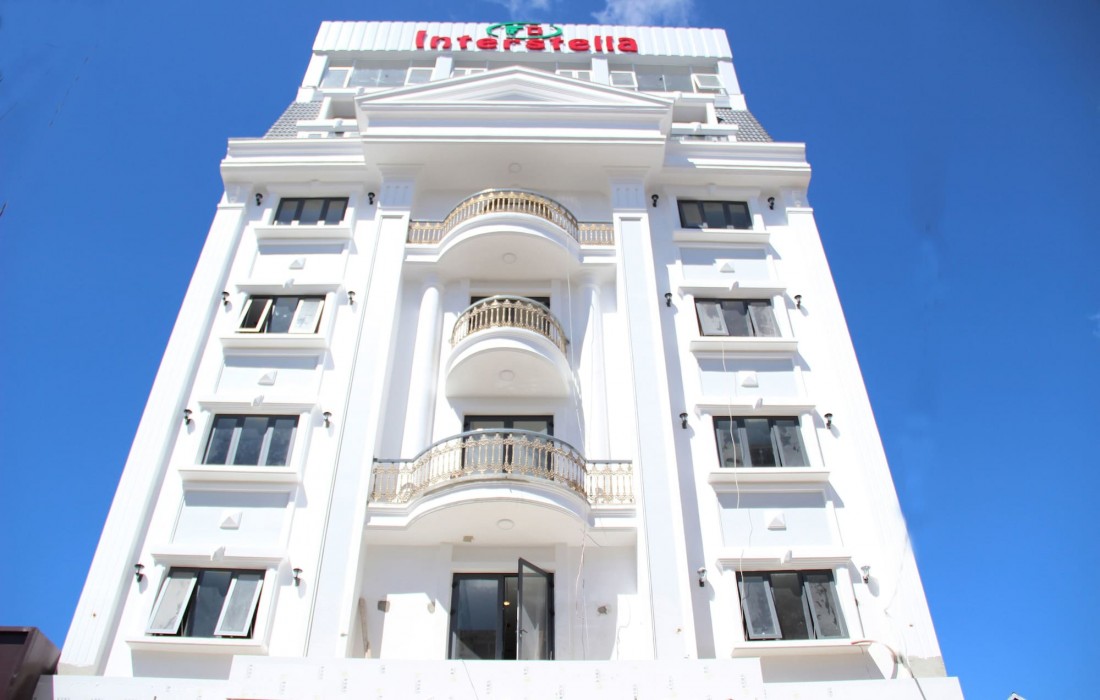 Interstella Hotel 13/29