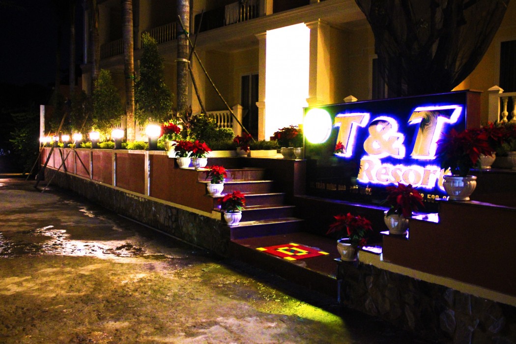 T&T Resort 55/84