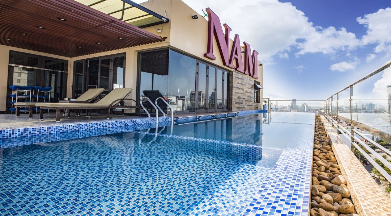 Nam Hotel & Spa 25/70
