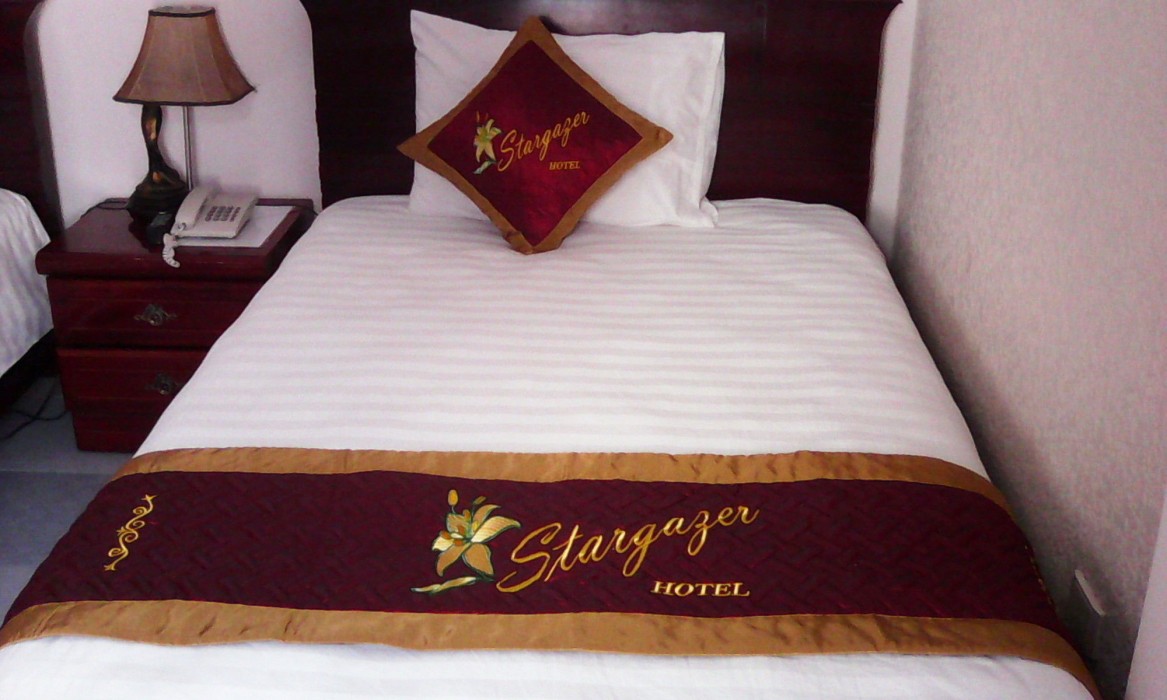 Stargazer Hotel 24/40