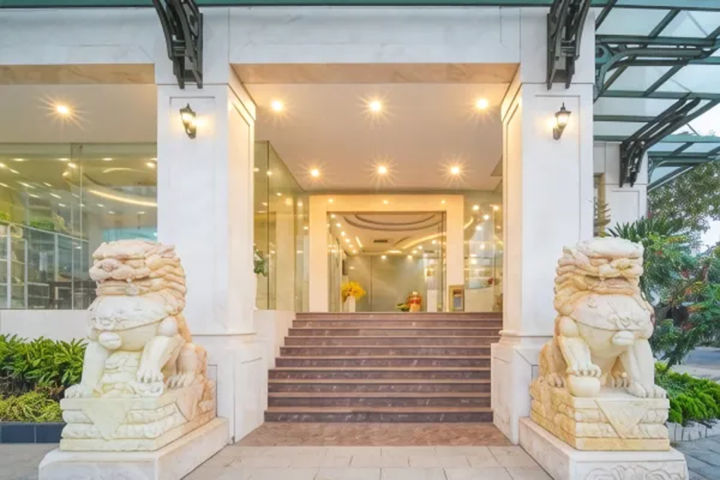 Golden Sun Hotel 2/60