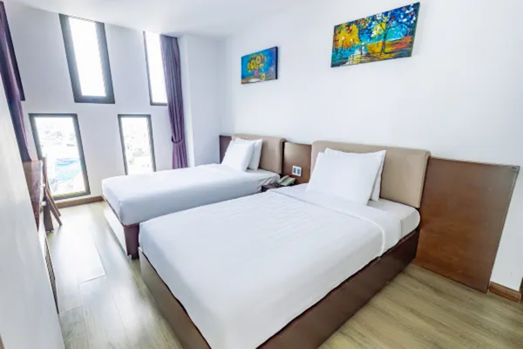 Golden Sun Hotel 17/60