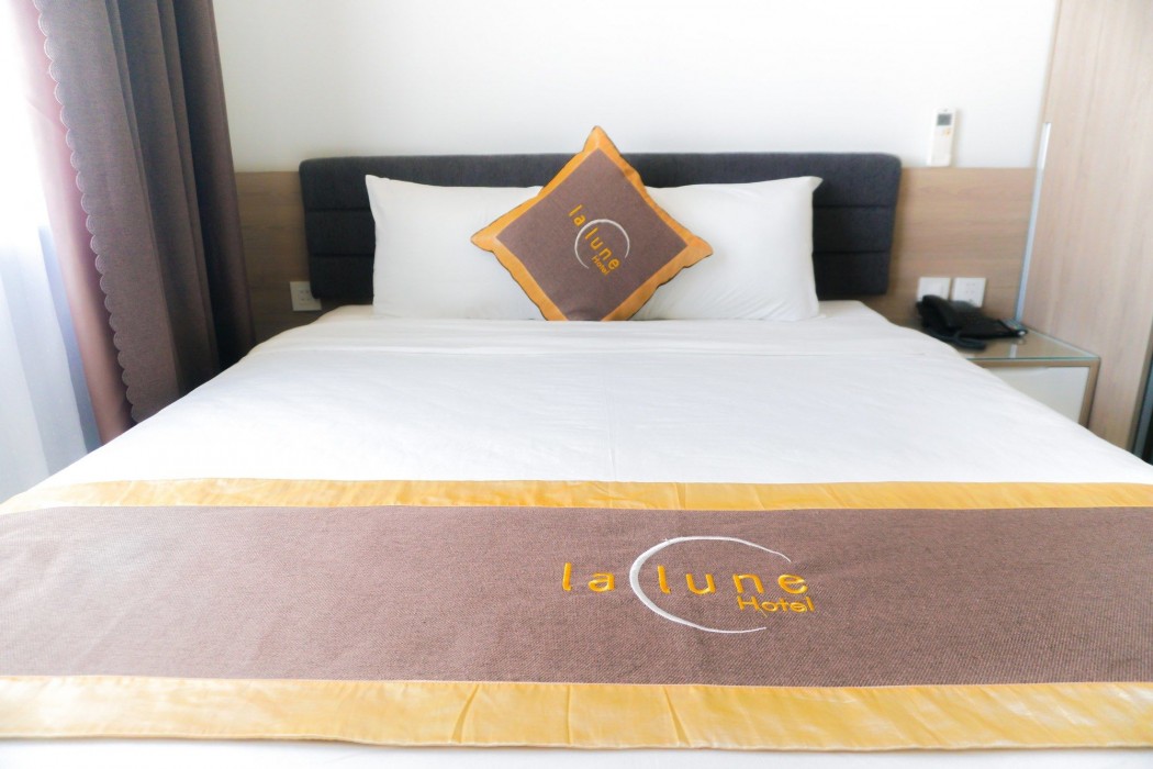 La Lune Hotel 48/80
