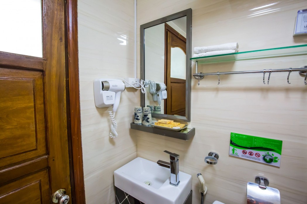 Hanoi Stella Hotel 53/100
