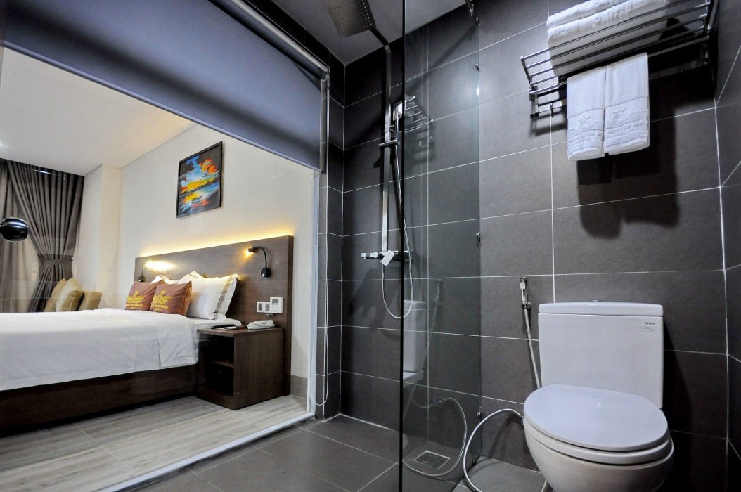 Crown Nguyen Hoang Hotel 26/58
