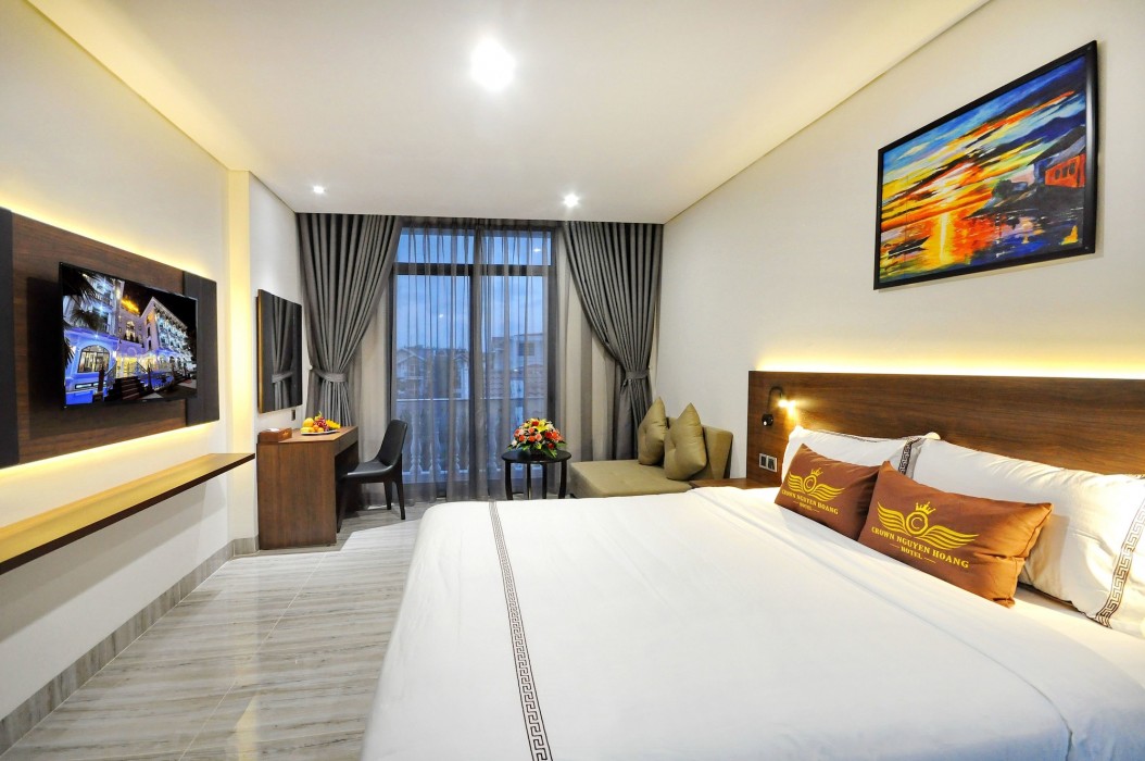 Crown Nguyen Hoang Hotel 24/58