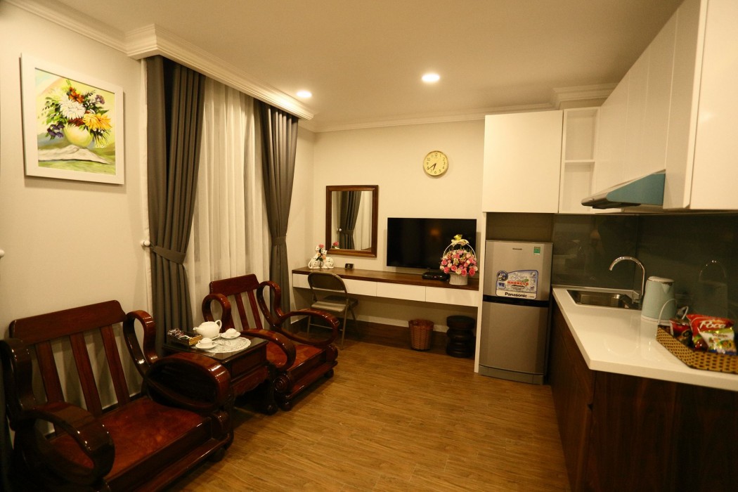 Diamond Queen Hotel 30/82
