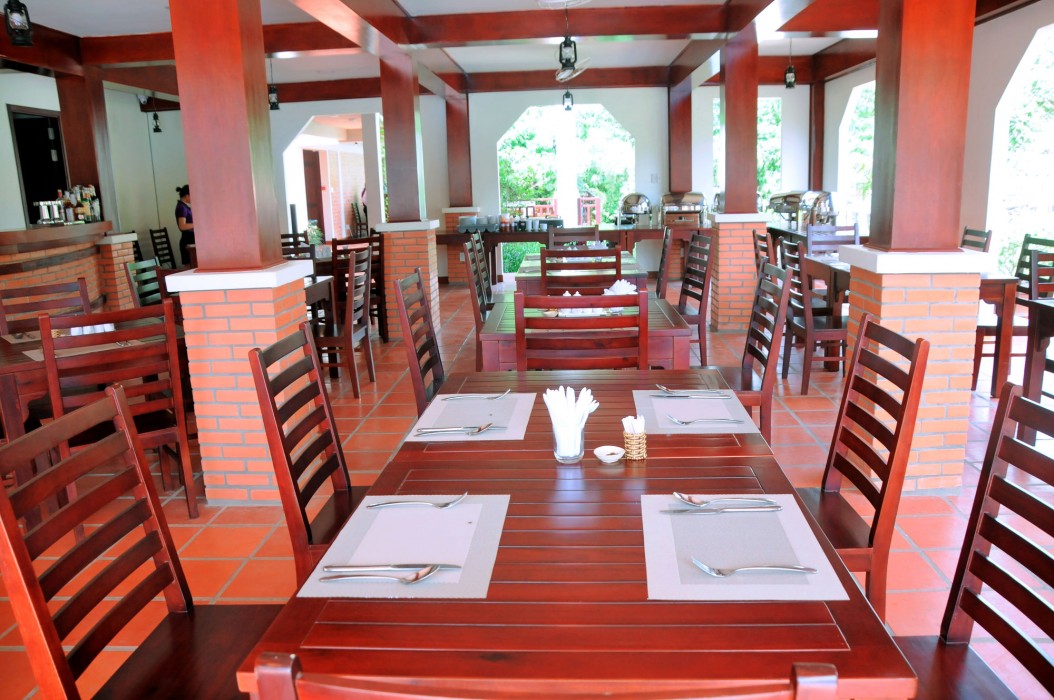 Vela Phu Quoc Resort 64/98
