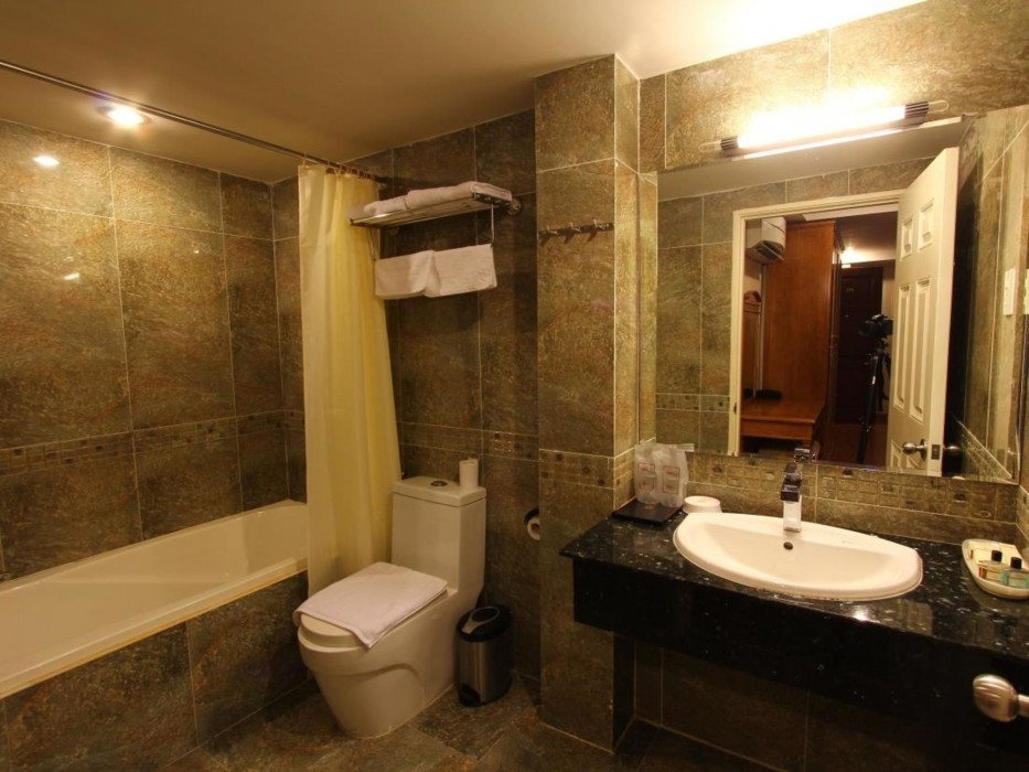Bali Hotel 48/90