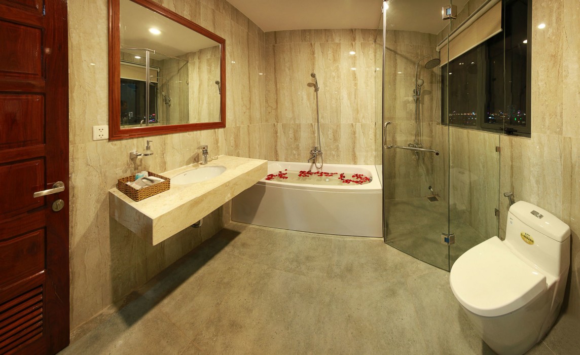 Ocean Star Hotel Danang Bay 45/85