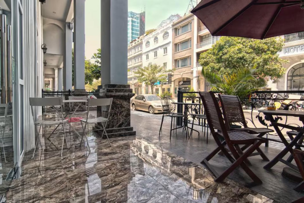 Collection O Emerald Luxury Apartment - Near SECC 6/47
