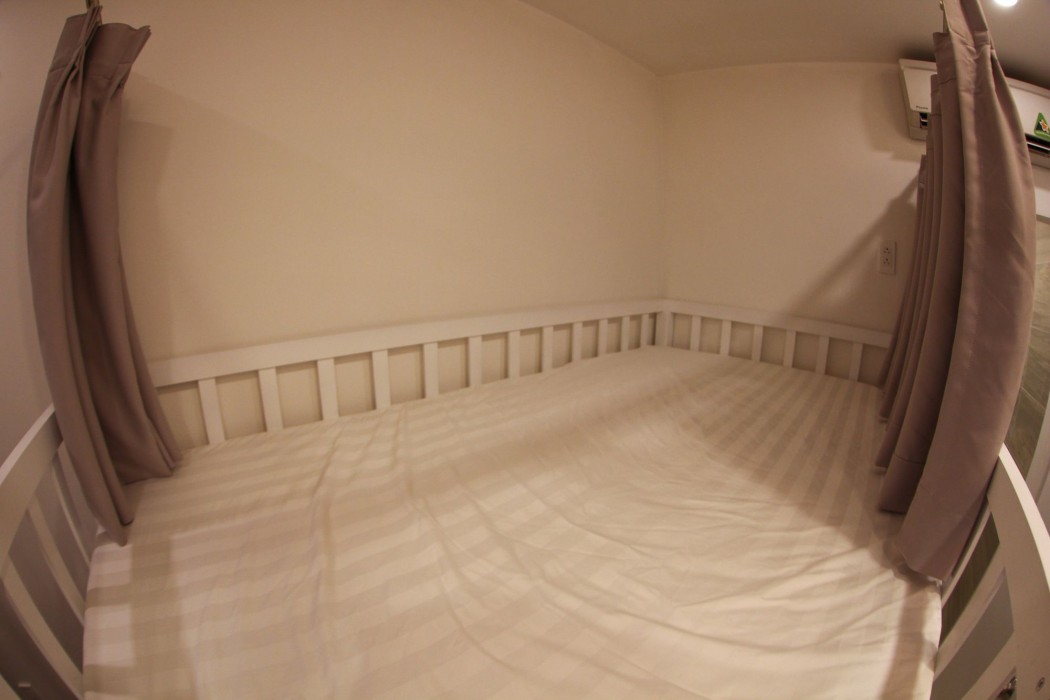 Full House Hostel 42/98