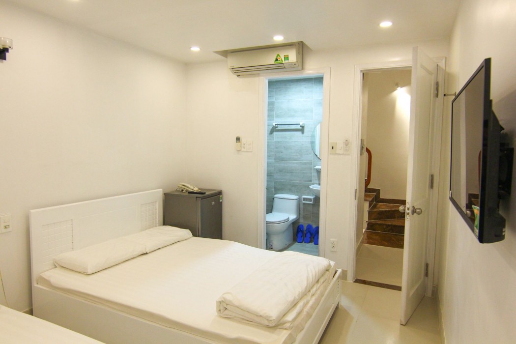 Full House Hostel 44/98