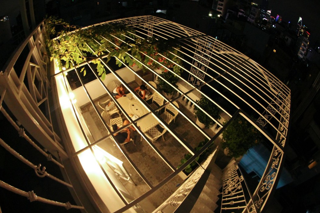 Full House Hostel 56/98