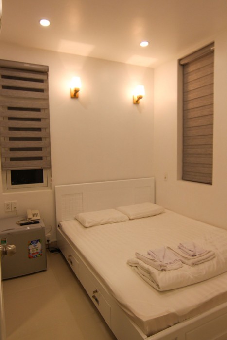 Full House Hostel 30/98