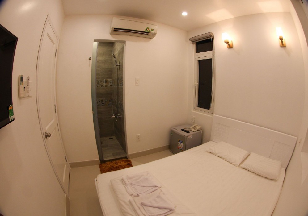 Full House Hostel 73/98