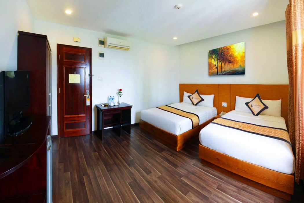 Legacy Hotel 26/77