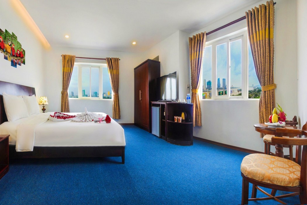 Legacy Hotel 37/77