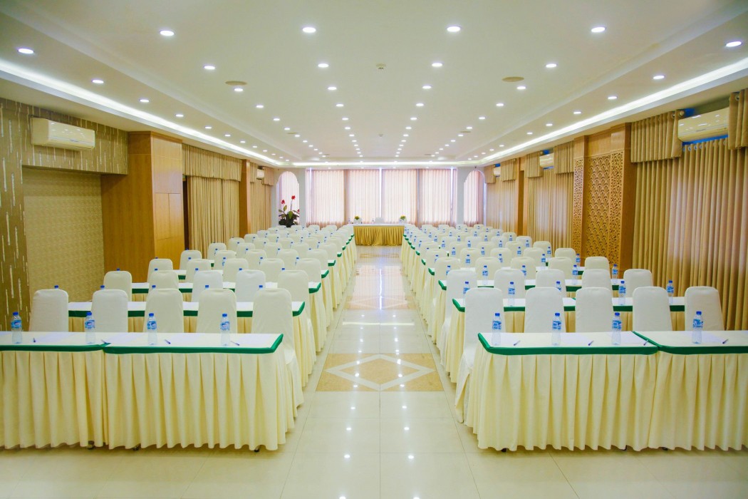 Legacy Hotel 32/77