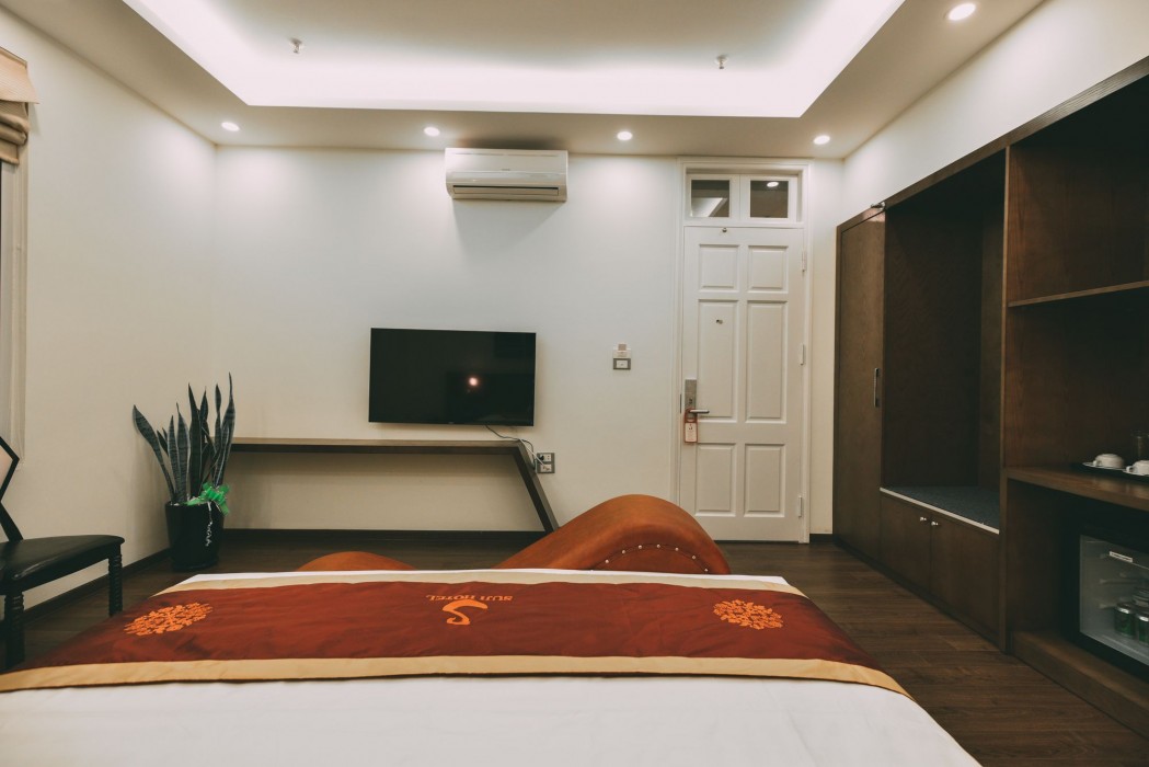 Suji Hotel 49/57