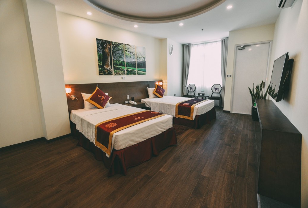 Suji Hotel 39/57