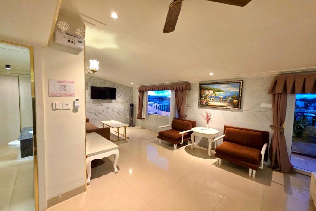 Tulip Hotel 3 21/81