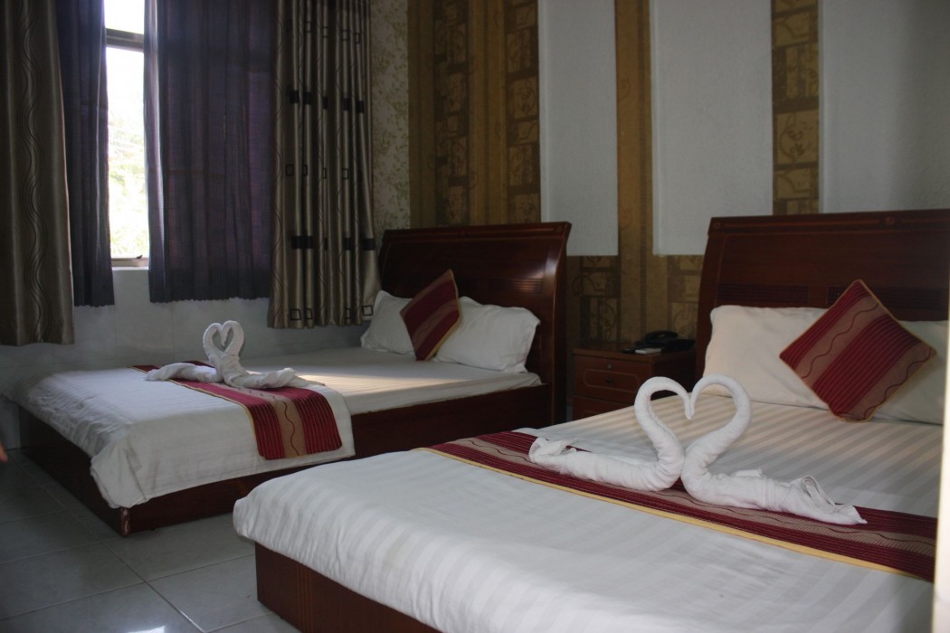 Yoko Airport Saigon Hotel 52/65