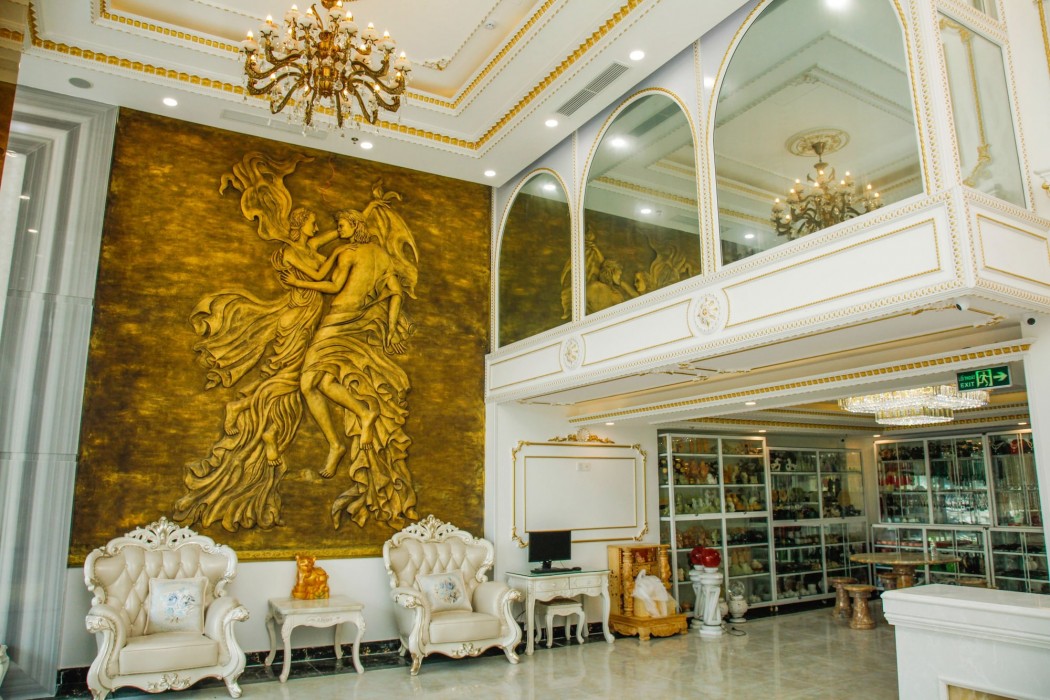 Royal Beach Hotel 36/67