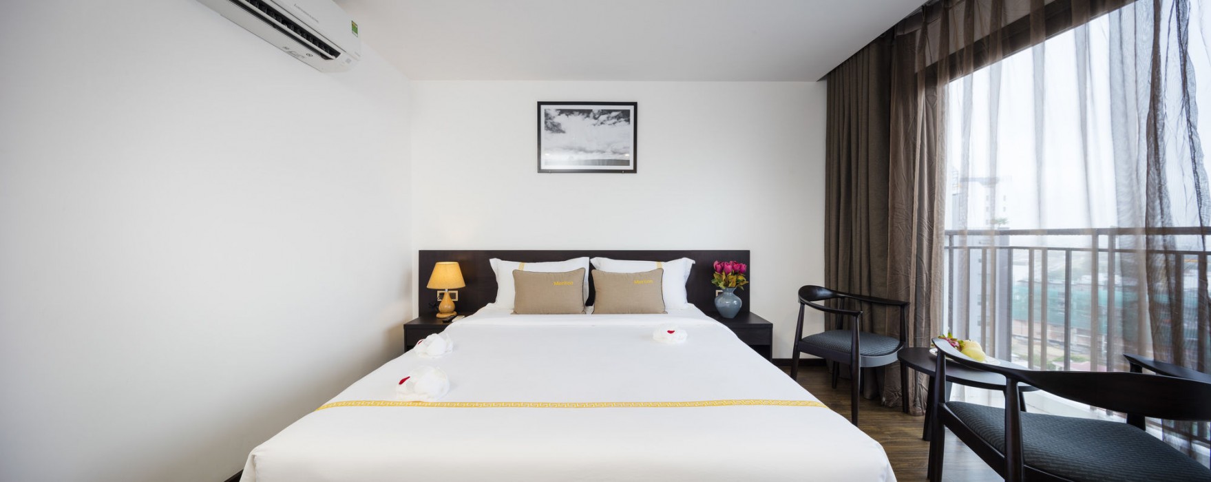 Meriton Hotel 65/100