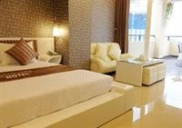 Luxury Hotel 37/75