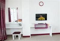 Luxury Hotel 48/75