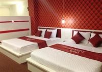 Luxury Hotel 53/75