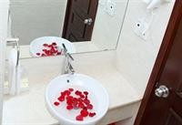 Luxury Hotel 49/75
