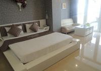 Luxury Hotel 16/75