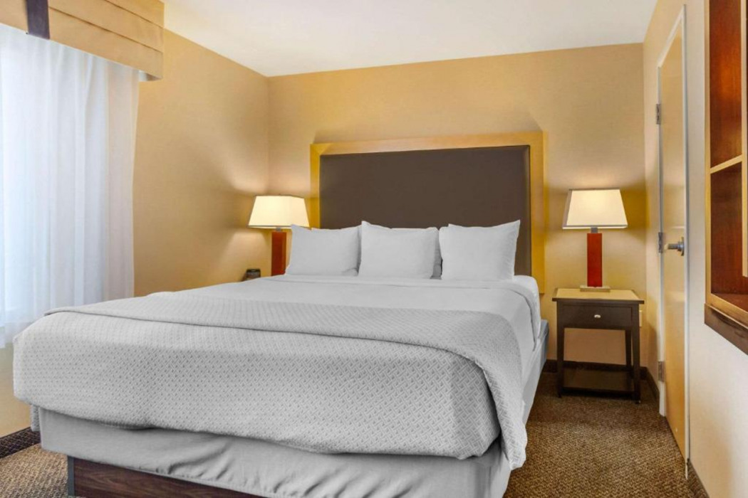 Cambria Hotel Ft Collins 7/26