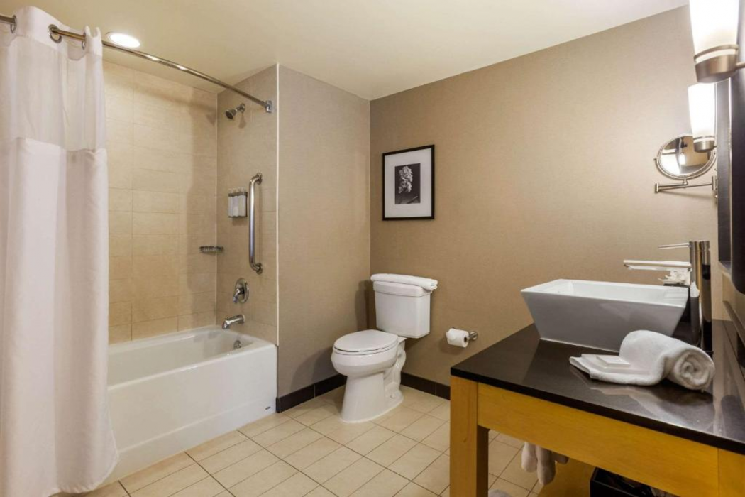 Cambria Hotel Ft Collins 12/26