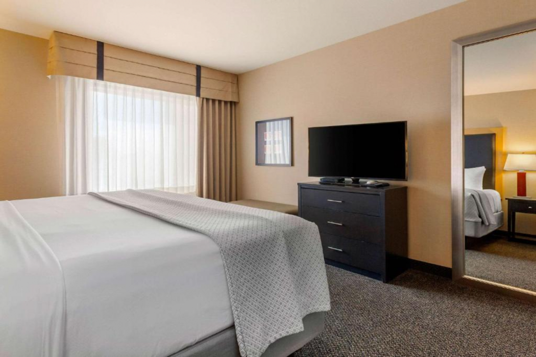 Cambria Hotel Ft Collins 8/26