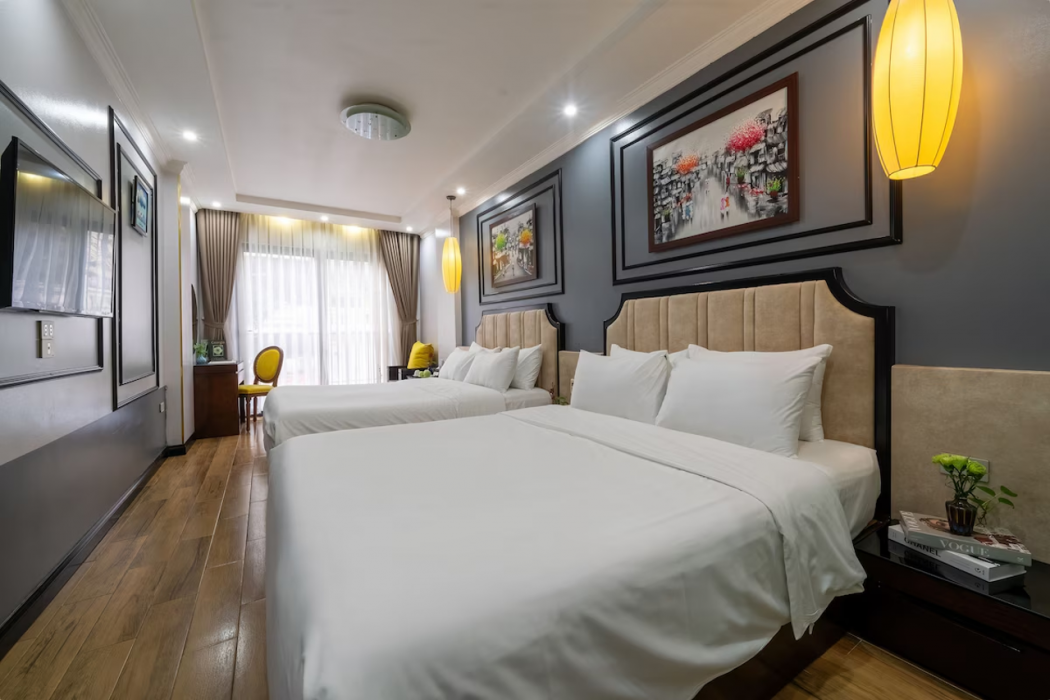 Bella Premier Hotel & Rooftop Skybar 7/10