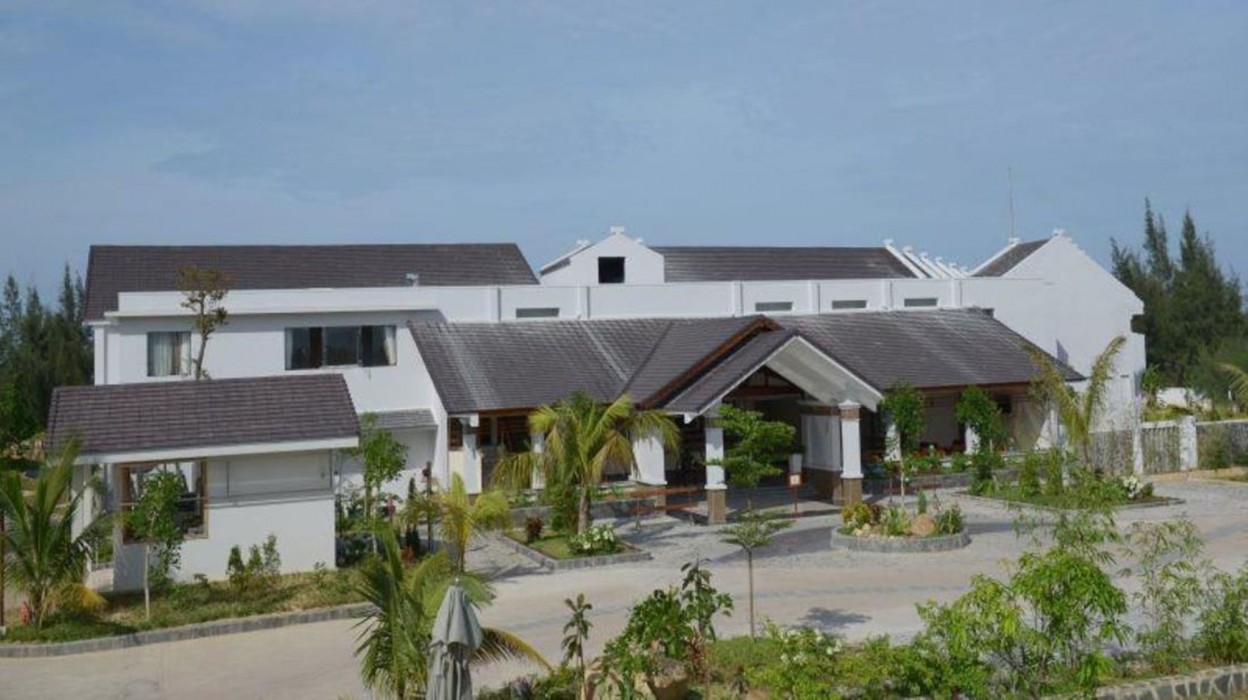 Bao Ninh Beach Resort 47/85