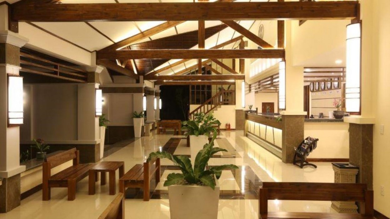 Bao Ninh Beach Resort 38/85