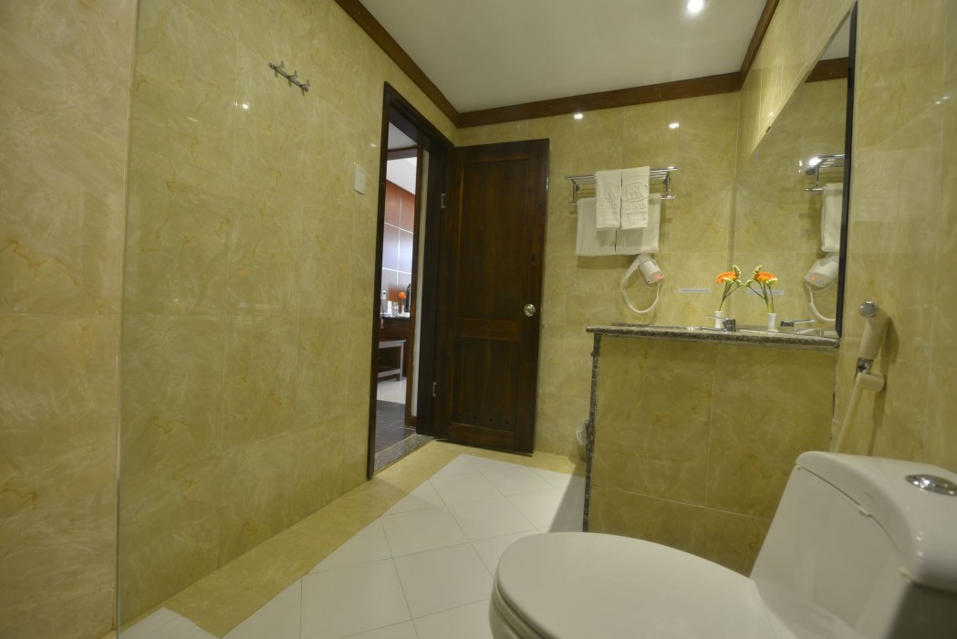 Bao Ninh Beach Resort 33/85