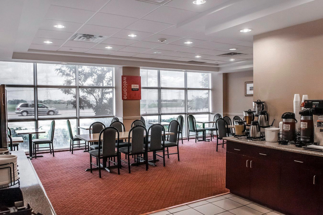 Comfort Inn Mississauga 35/45
