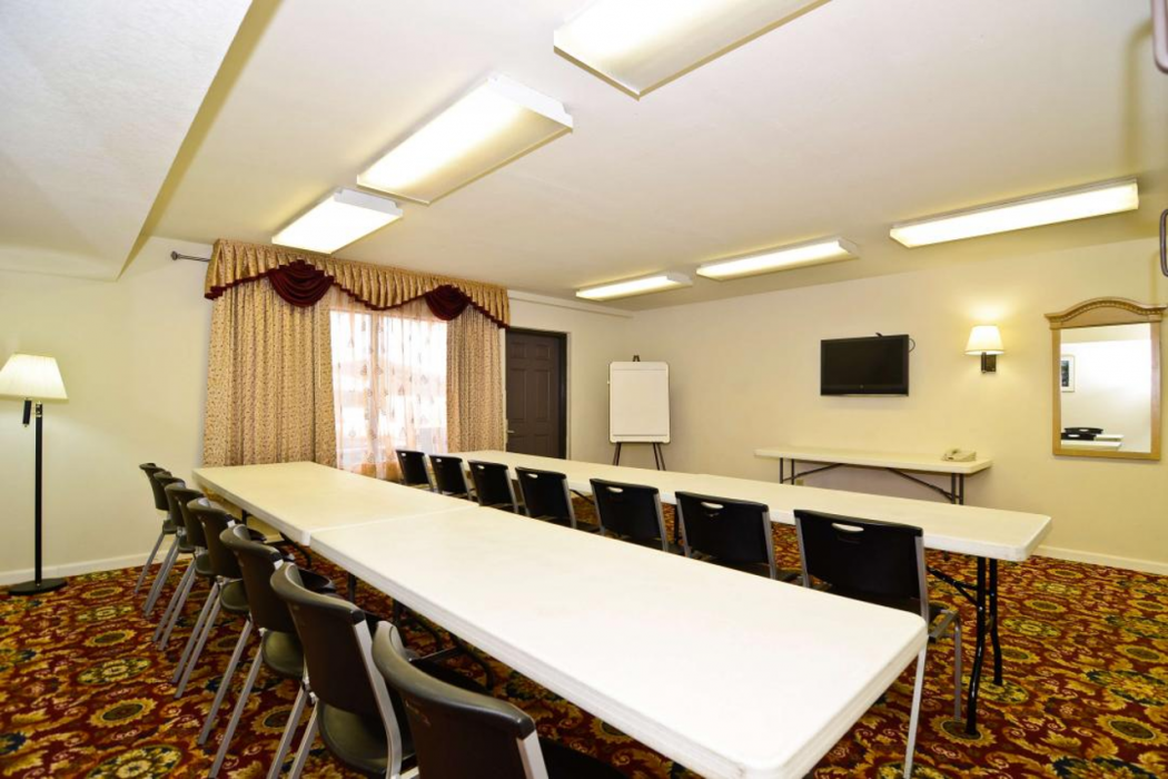 Americas Best Value Inn Ft. Myers 25/49