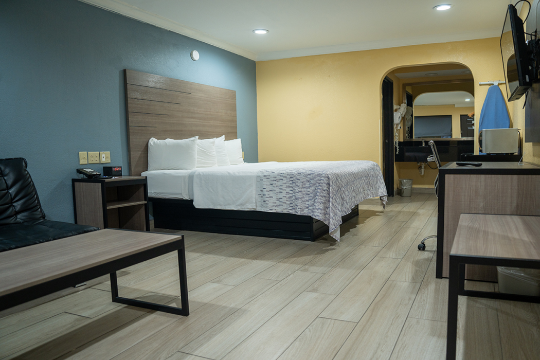 Americas Best Value Inn Ft. Myers 11/49