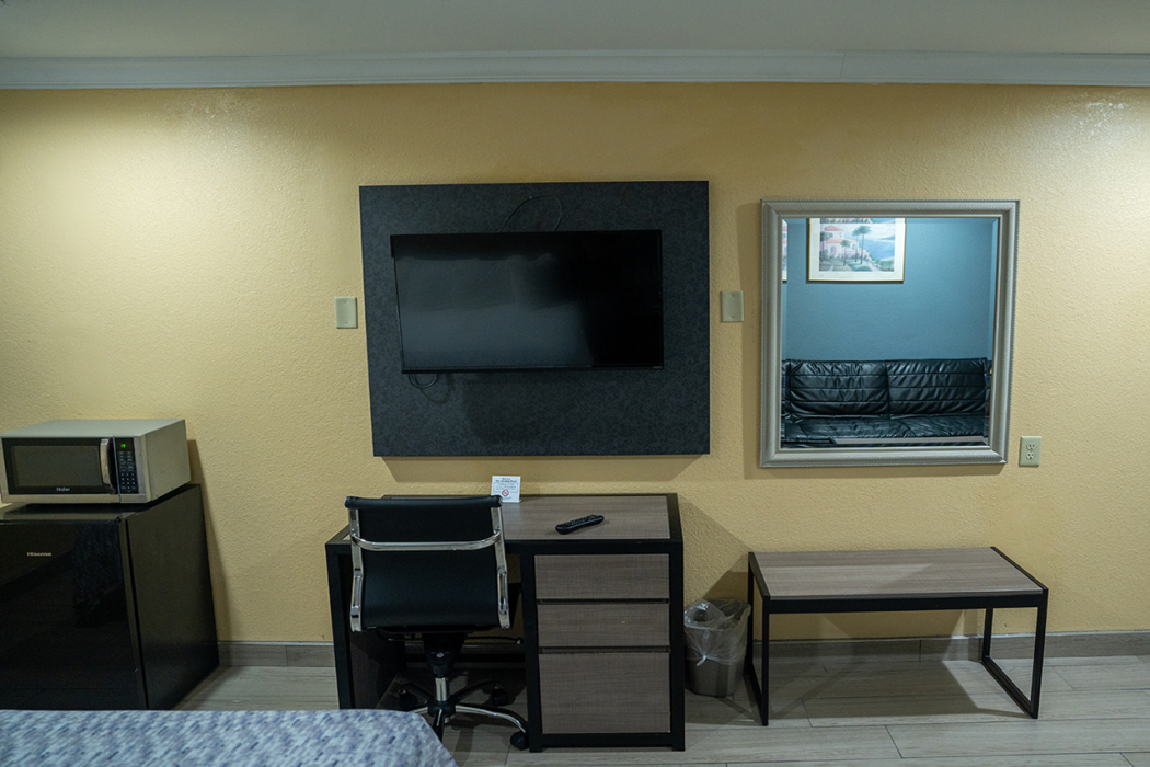 Americas Best Value Inn Ft. Myers 12/49