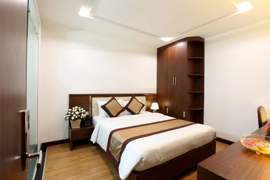 Prague Hotel 50/100
